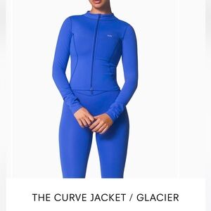 437 curve jacket, XS, like new💙